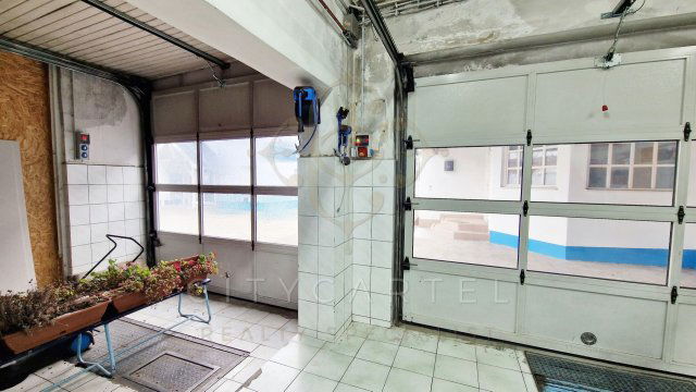 Eladó ipari ingatlan, Budapesten, XVIII. kerületben 320 M Ft