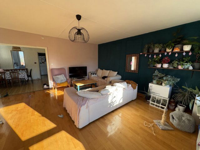 Eladó panellakás, Budapesten, XVI. kerületben 78 M Ft, 2+1 szobás