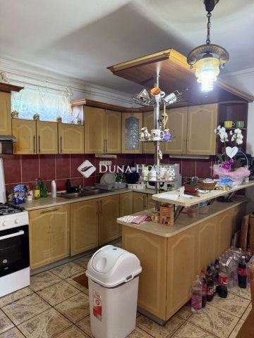 Eladó családi ház, Székelyen 52 M Ft, 5 szobás