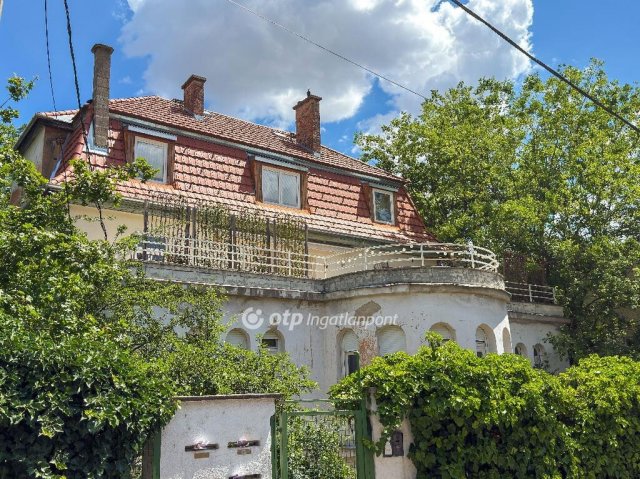 Eladó téglalakás, Budapesten, II. kerületben 163.9 M Ft
