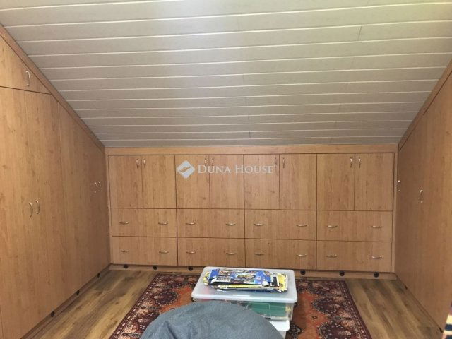 Eladó sorház, Lovasberényben 78 M Ft, 4+1 szobás