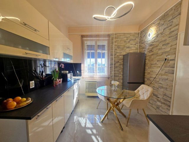 Eladó téglalakás, Debrecenben 69 M Ft, 2 szobás