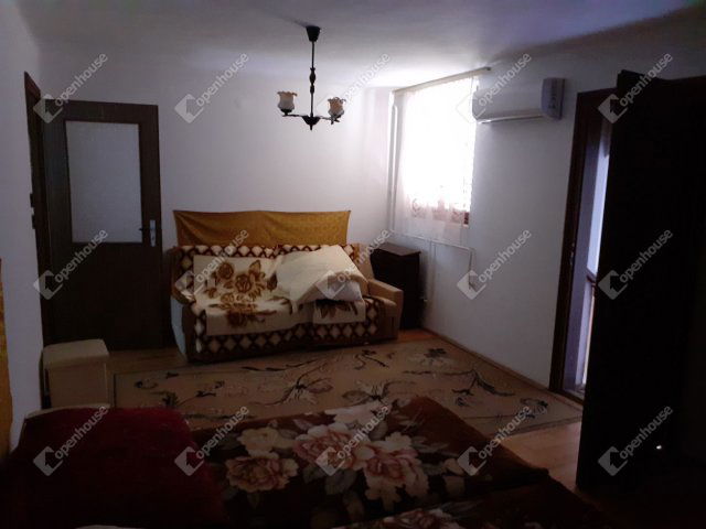 Eladó családi ház, Gyulán 72 M Ft, 6 szobás