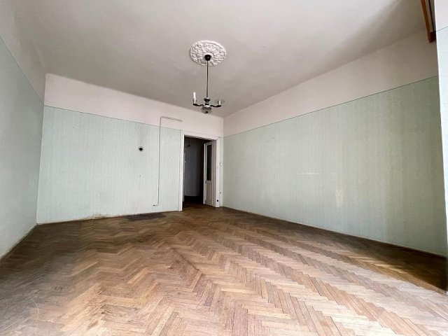 Eladó téglalakás, Budapesten, VII. kerületben, Dembinszky utcában