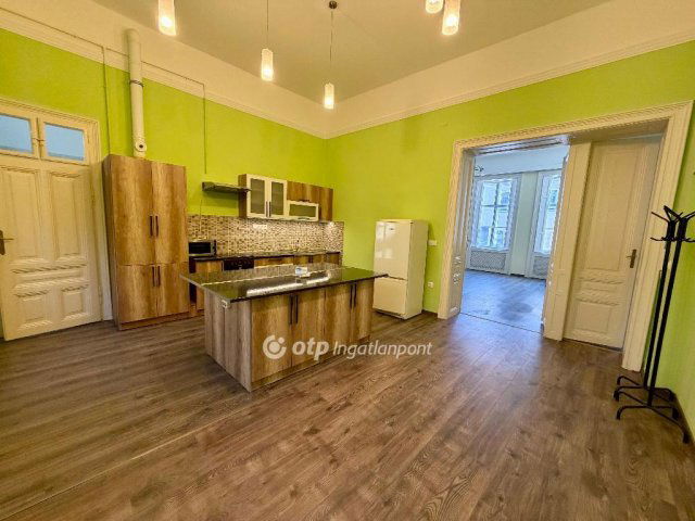 Kiadó téglalakás, albérlet, Szegeden 220 E Ft / hó, 3 szobás