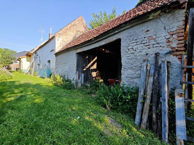Eladó családi ház, Sopronban 35 M Ft, 2 szobás