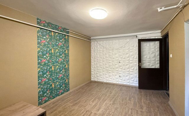 Kiadó üzlethelyiség, Debrecenben 135 E Ft / hó