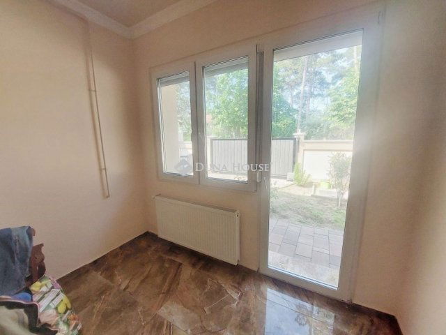 Eladó családi ház, Dunakeszin 250 M Ft, 4 szobás