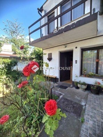 Eladó családi ház, Budapesten, III. kerületben 65 M Ft, 3 szobás