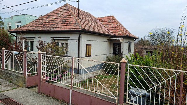 Eladó családi ház, Sárszentmihályon 49.9 M Ft, 3 szobás