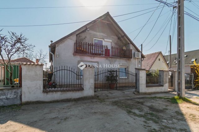 Eladó ikerház, Gyálon 76 M Ft, 4 szobás / költözzbe.hu