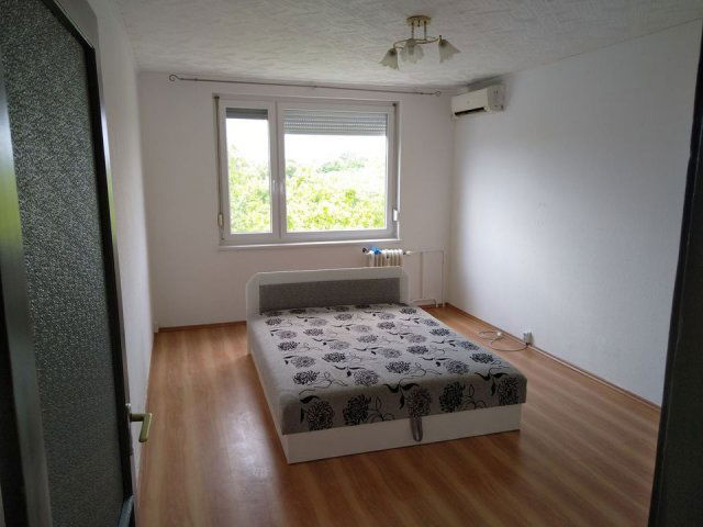 Eladó téglalakás, Nyíregyházán 37.5 M Ft, 1+2 szobás