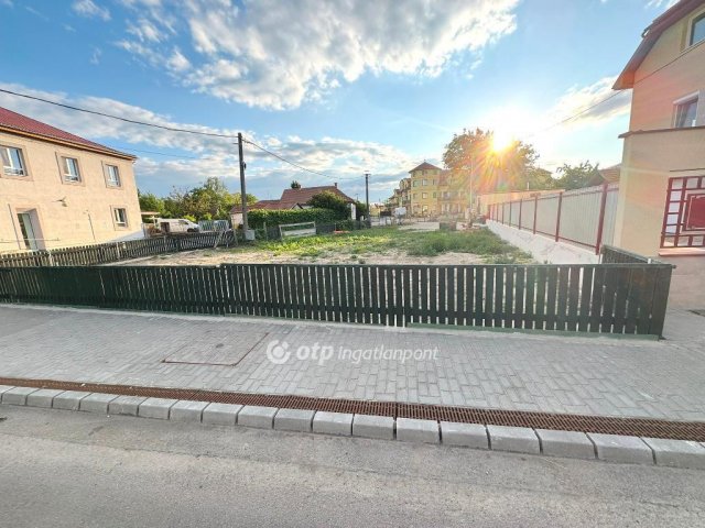Eladó telek, Tiszafüreden 54 M Ft / költözzbe.hu