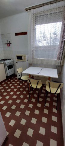 Kiadó téglalakás, albérlet, Debrecenben, Poroszlay úton