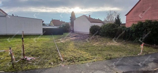 Eladó telek, Zalaegerszegen 43 M Ft / költözzbe.hu