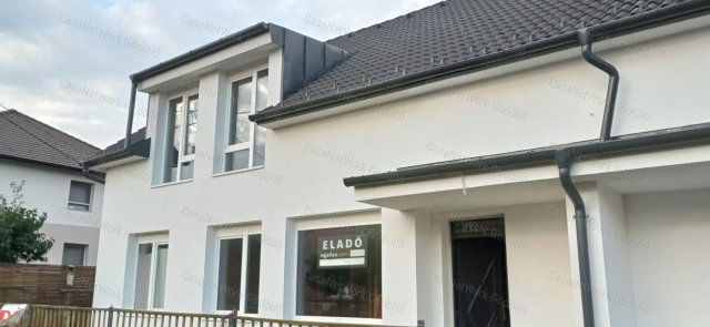 Eladó ikerház, Gödöllőn 78.99 M Ft, 5 szobás