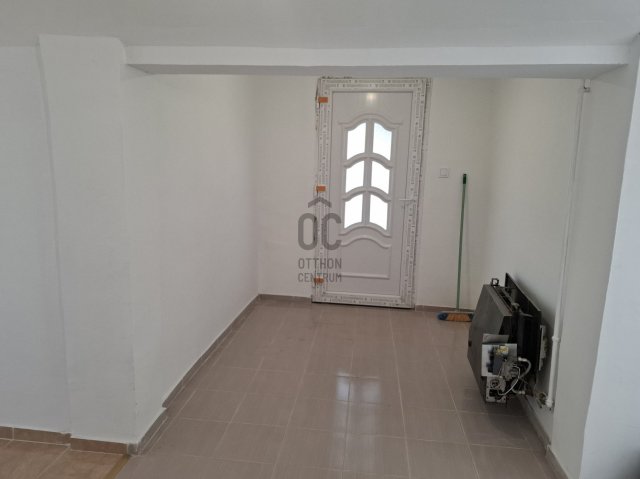 Eladó családi ház, Pándon 28.9 M Ft, 3 szobás