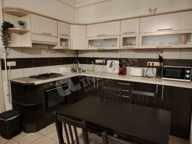 Kiadó téglalakás, albérlet, VI. kerületben, Bajcsy-Zsilinszky úton