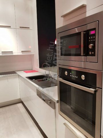 Kiadó téglalakás, albérlet, VI. kerületben, Király utcában