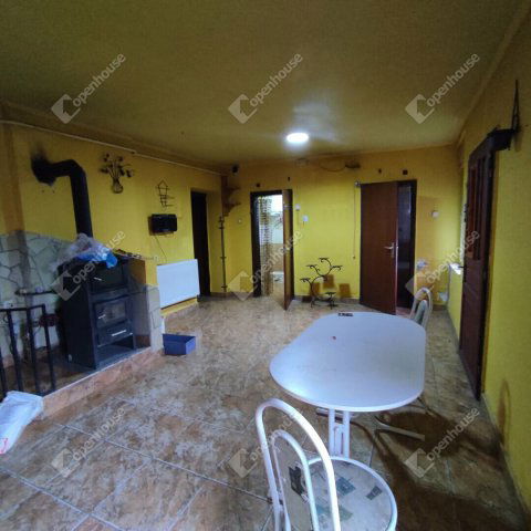 Eladó családi ház, Celldömölkön 24.9 M Ft, 2 szobás