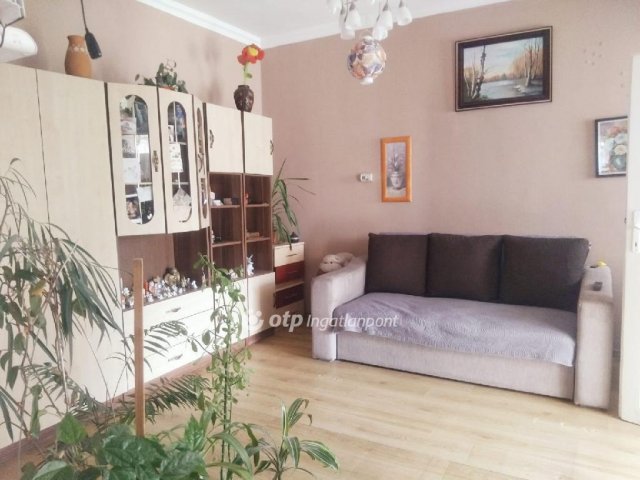 Eladó családi ház, Hajdúböszörményen 44 M Ft, 2+1 szobás