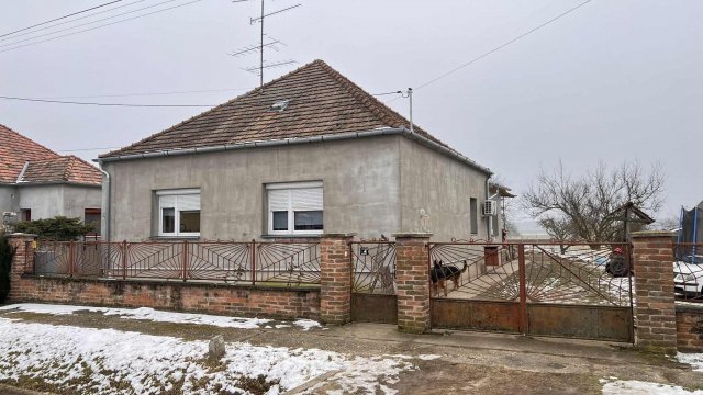 Eladó családi ház, Nemesbődön 58 M Ft, 4 szobás