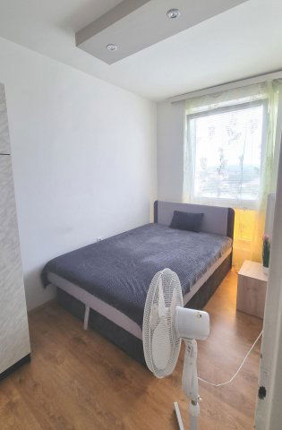 Kiadó panellakás, albérlet, Pécsett 160 E Ft / hó, 2 szobás