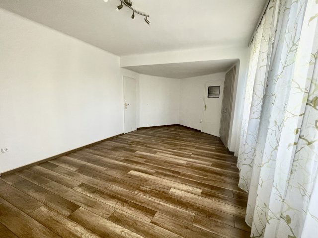 Kiadó téglalakás, albérlet, XI. kerületben, Október huszonharmadika utcában