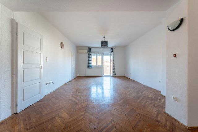 Eladó téglalakás, Budapesten, XI. kerületben, Badacsonyi utcában