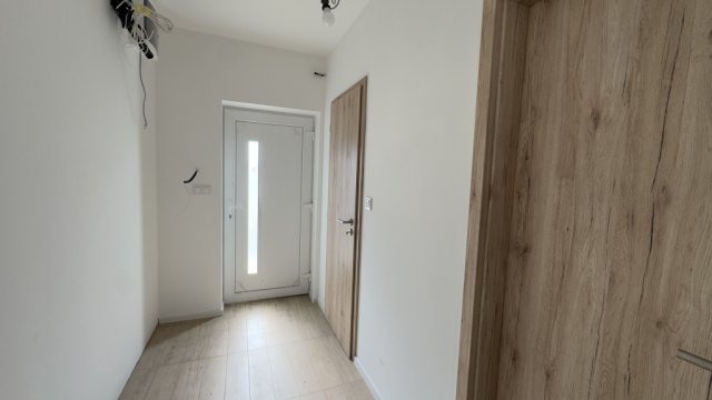 Eladó családi ház, Bicskén 100.5 M Ft, 4 szobás