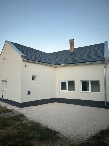 Eladó családi ház, Hajdúszováton 44.5 M Ft, 2 szobás
