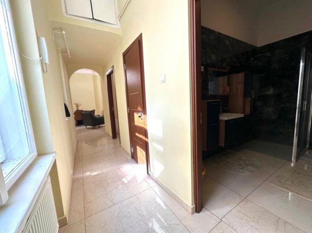 Eladó téglalakás, Budapesten, V. kerületben, Haris közben