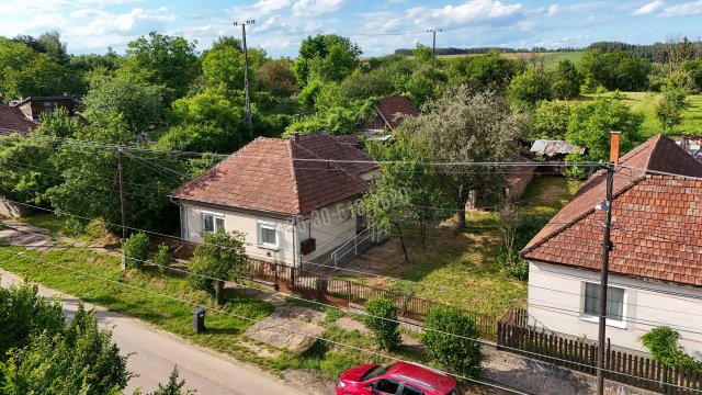Eladó családi ház, Tolmácson 29.99 M Ft, 2 szobás