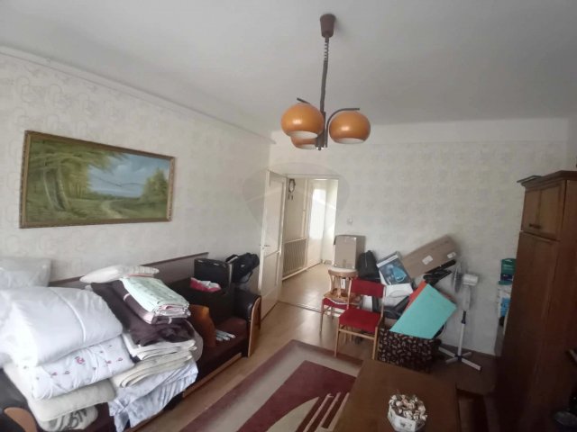 Eladó családi ház, Apcon 12.8 M Ft, 1 szobás