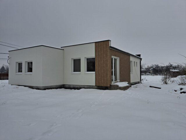 Eladó családi ház, Szolnokon 79.9 M Ft, 4 szobás