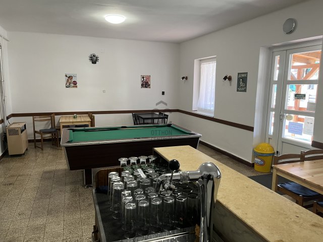 Eladó családi ház, Kerekin 99 M Ft, 8 szobás