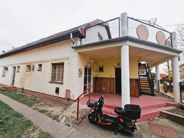 Eladó családi ház, Hajdúszoboszlón 69.9 M Ft, 12 szobás