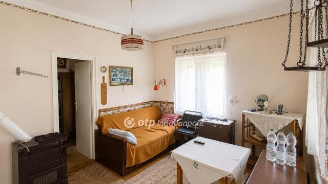 Eladó családi ház, Recsken 26 M Ft, 3 szobás