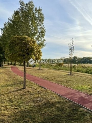 Eladó sorház, Vecsésen 114.9 M Ft, 5 szobás