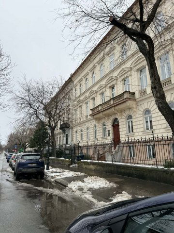 Kiadó téglalakás, albérlet, VI. kerületben, Andrássy úton