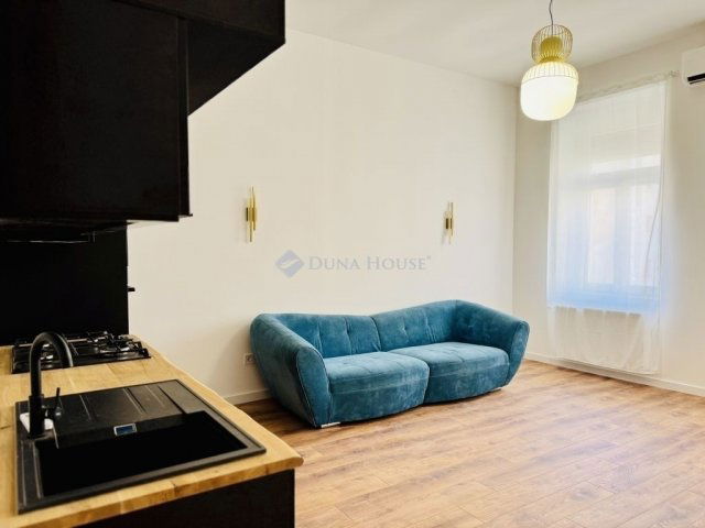 Eladó téglalakás, Budapesten, VI. kerületben 91.99 M Ft