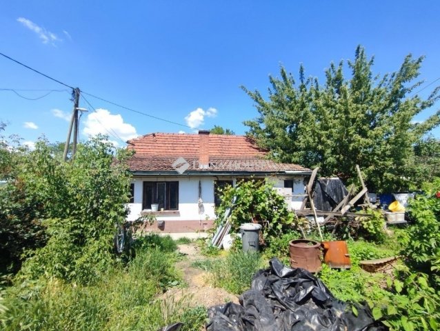 Eladó családi ház, Kecskeméten 29 M Ft, 1+1 szobás