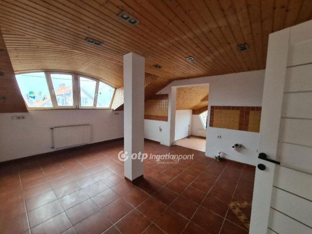 Eladó családi ház, Budapesten, XVIII. kerületben 260 M Ft