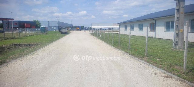 Kiadó telek, Szigetszentmiklóson 5884 E Ft / hó