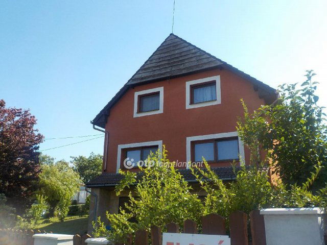 Eladó családi ház, Igalon 49.9 M Ft, 4+2 szobás