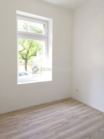 Eladó téglalakás, Budapesten, XIII. kerületben 58.49 M Ft