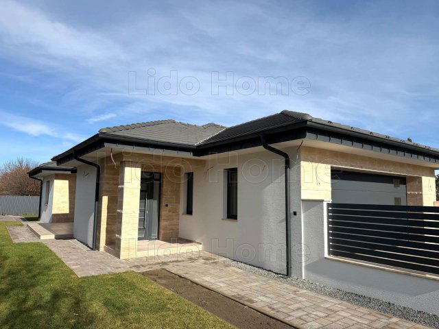 Eladó családi ház, Siófokon 218 M Ft, 4 szobás