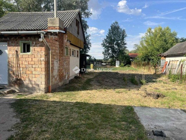 Eladó családi ház, Sülysápon 25.9 M Ft, 1 szobás