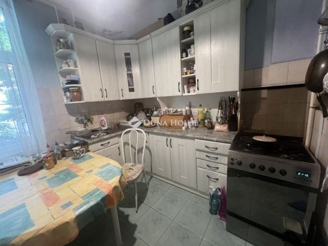 Eladó családi ház, Szegeden 125 M Ft, 4 szobás