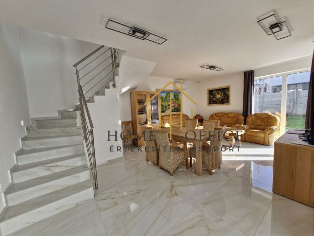 Eladó ikerház, Debrecenben 161 M Ft, 4 szobás